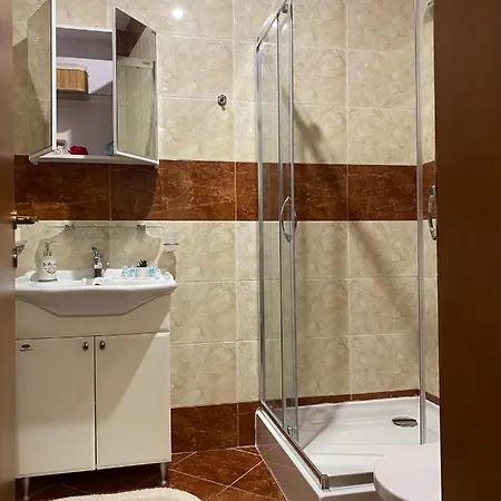 In Apartman *